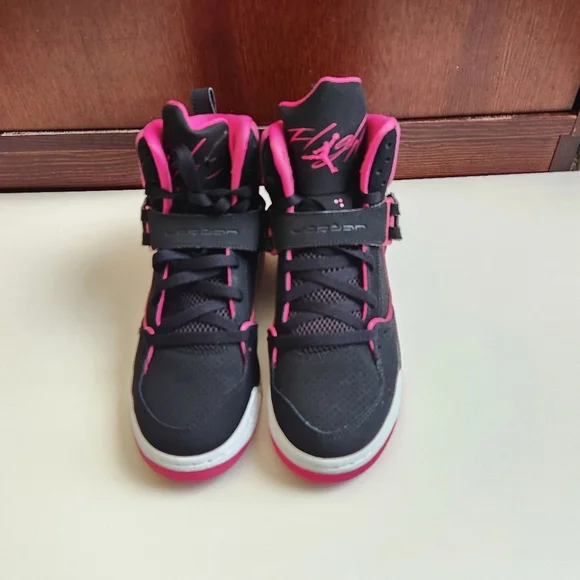 Jordan Flight 45 High IPGS 'Black Vivid Pink 6y/7.5W - Picture 2 of 7